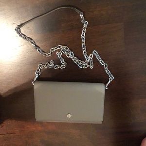 Tory Burch Robinson Chain Wallet